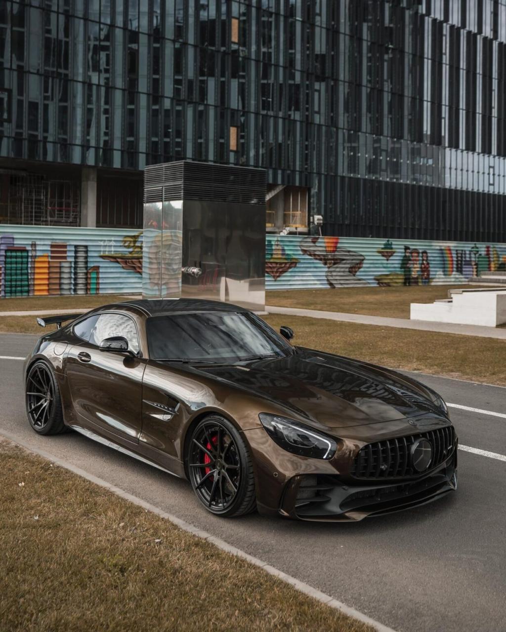 Mercedes-AMG GT-R Introduces Eye-Catching Appearance with Stylish Deep Concave ZP Wheels for 2022