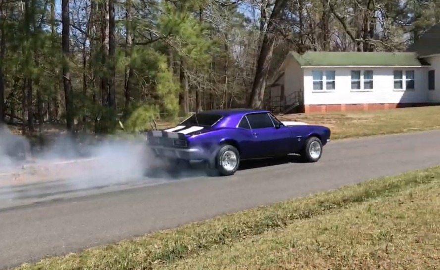 L79 Cam-Equipped '67 Chevy Camaro: Experience the Enchanting Roar of a Small Block Engine with Flowmasters