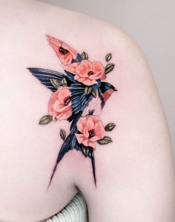 Floral swallow shoulder tattoo by @aaron_tattoo2072