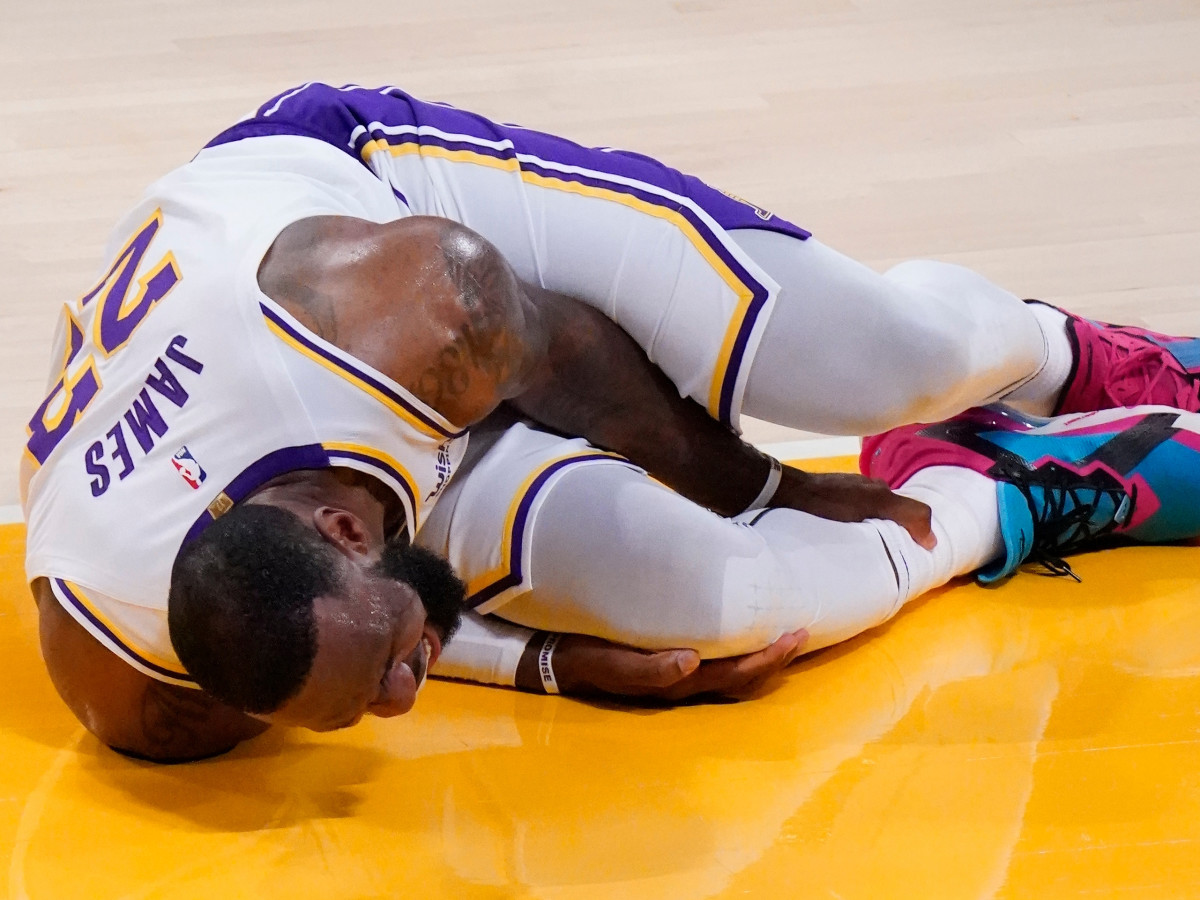LeBron James injury: Should Lakers be concerned? - Sports Illustrated