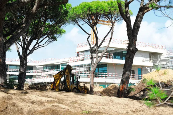 Close-up of Portugal's most expensive super villa being built by Ronaldo: 2,700 m2 wide, rough price of more than 550 billion - Photo 3.