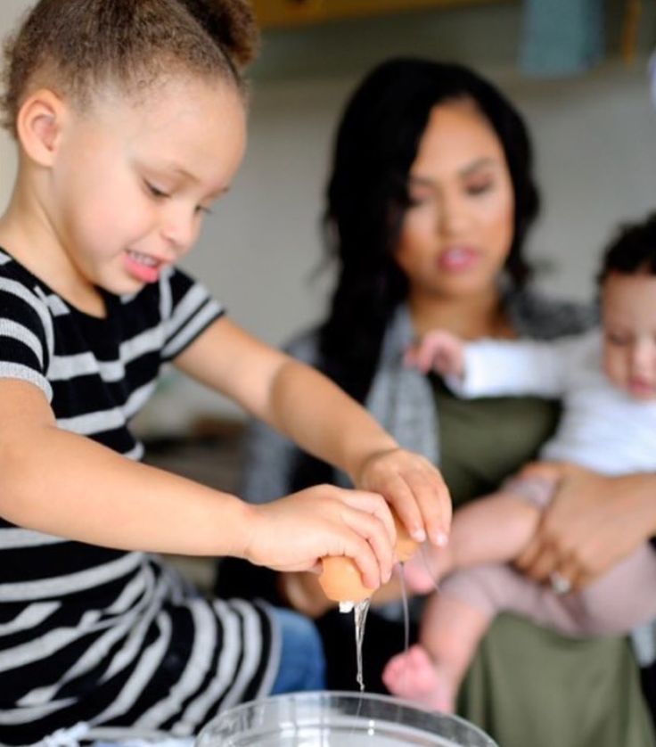 likhoa chef ayesha curry surprisingly prepares to participate in the thanksgiving festival with a delicious table for stephen curry and her beloved family 65645218d9a39 Chef Ayesha Curry Surprisingly Prepares To Participate In The Thanksgiving Festival With A Delicious Table For Stephen Curry And Her Beloved Family