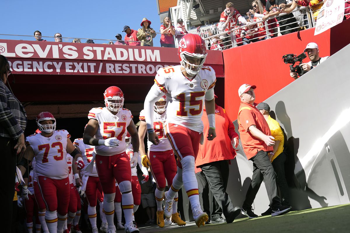 Chiefs News 11/4: Mahomes ranked NFL's second-most clutch quarterback -  Arrowhead Pride