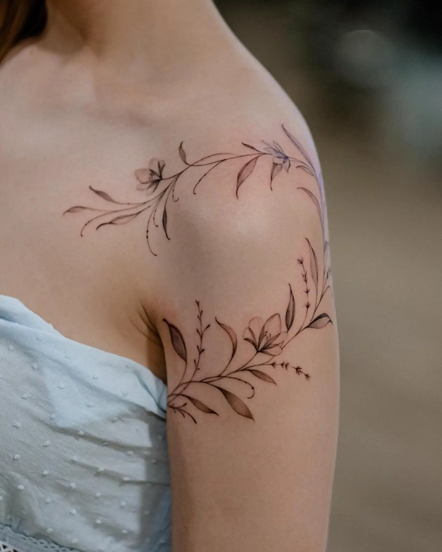 Shoulder Tattoos for Women 30