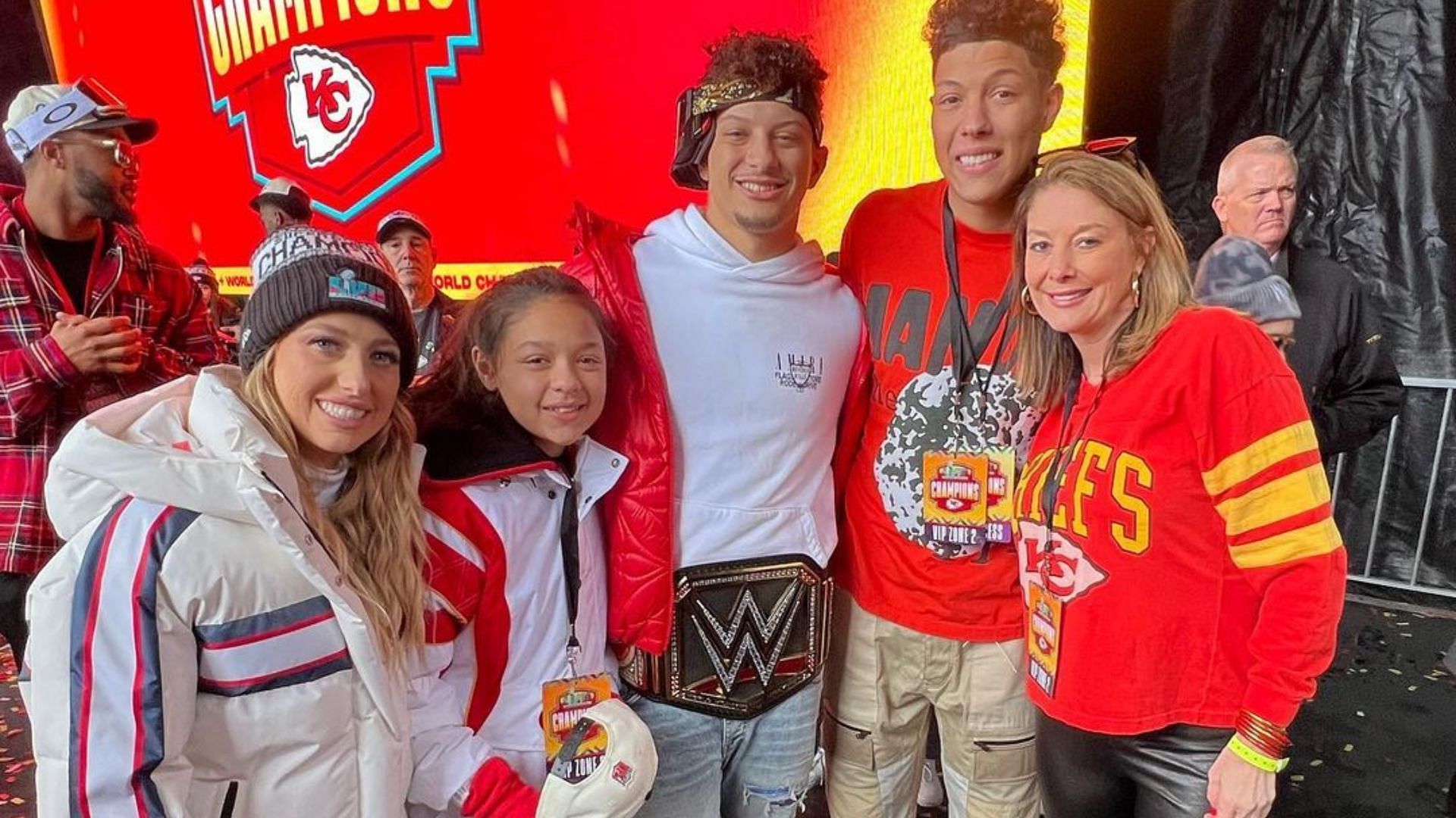 Family is priceless" - Patrick Mahomes' mother shares heartfelt message after Chiefs QB's 'The Match' win