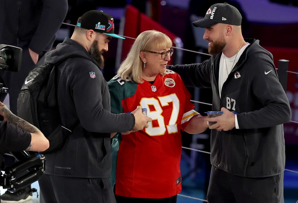 Donna, Travis and Jason Kelce