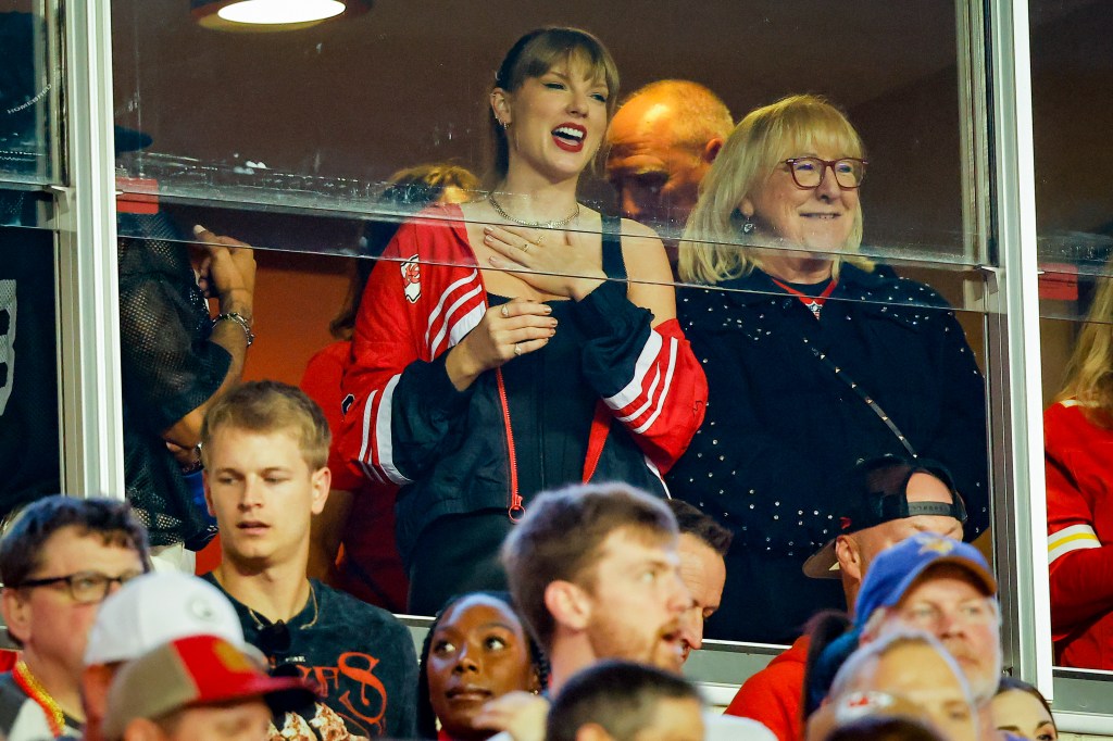 Donna Kelce and Taylor Swift