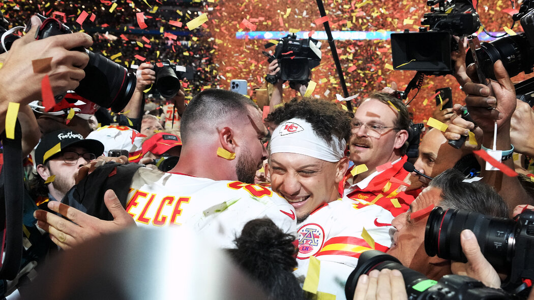 With Another Super Bowl Comeback, Patrick Mahomes Brightens N.F.L.'s Future  - The New York Times