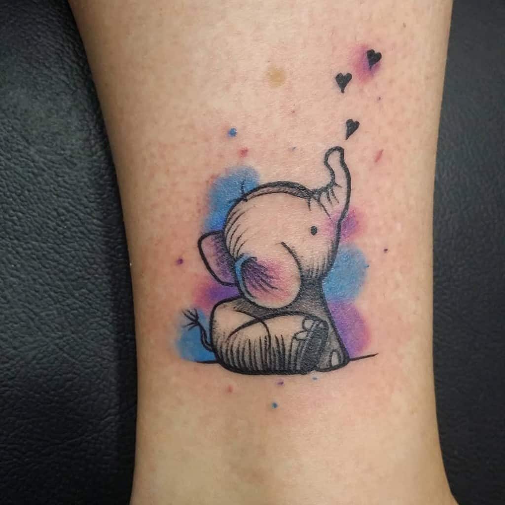 Tattoo chú voi con nhỏ xinh có màu