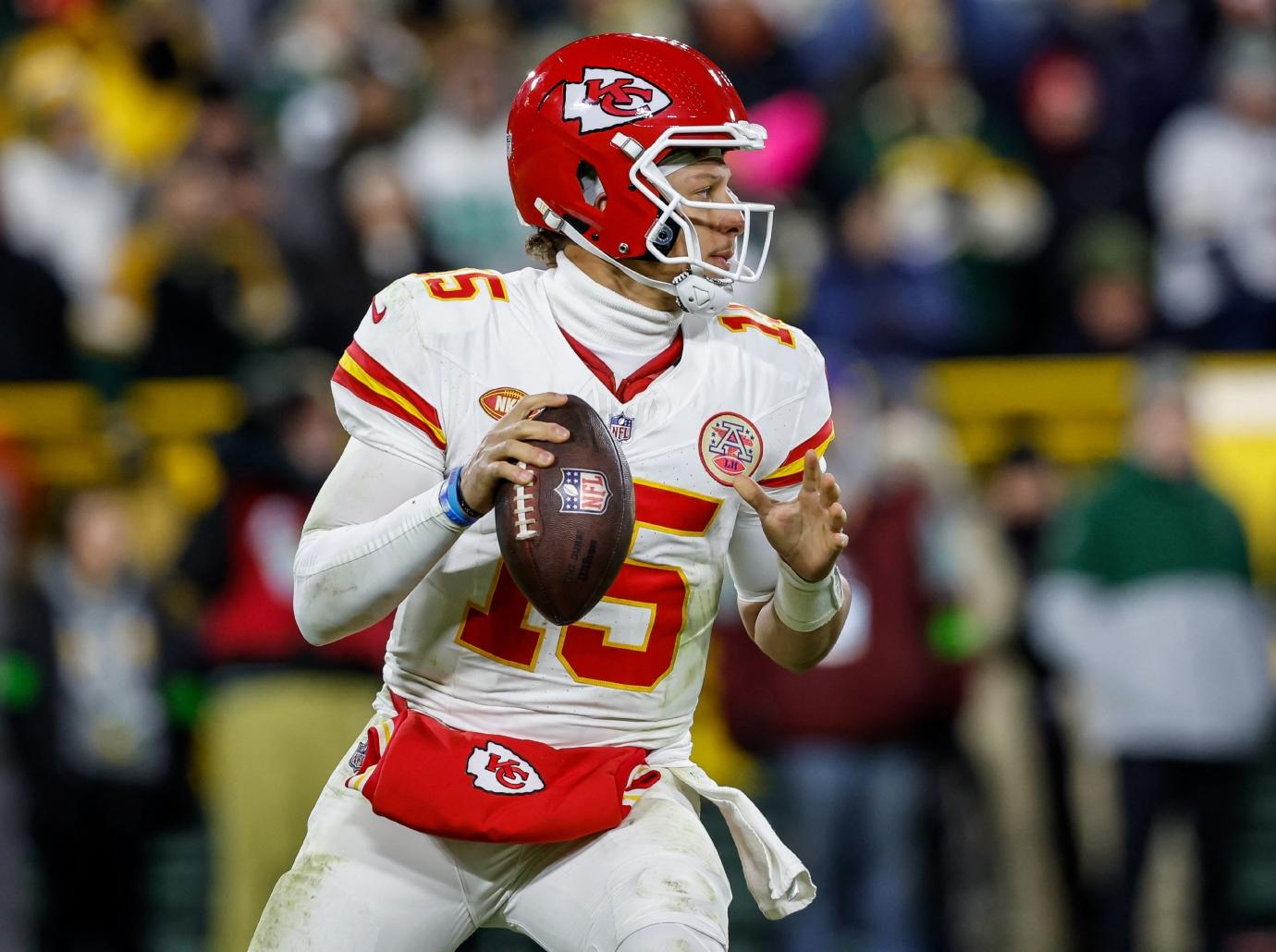 Patrick Mahomes Curses Out Refs For 'Terrible' Call On Travis Kelce