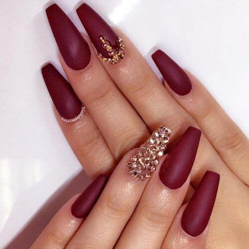 15+ Sultry Burgundy Manicure Ideas To Reveal Your Inner Sexy In Winter - 129