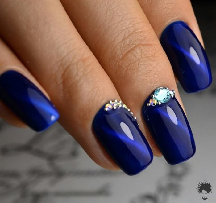 20+ Gorgeous Navy Nails For A Refreshing Manicure - 153