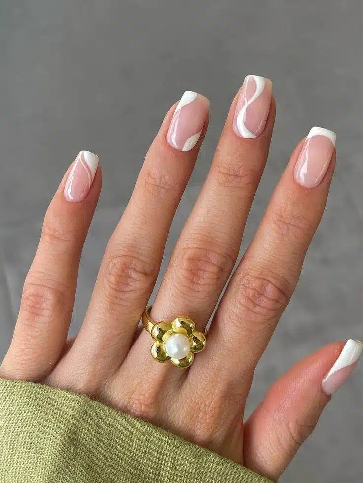 30 Simple Yet Stunning Nail Art Designs - 233