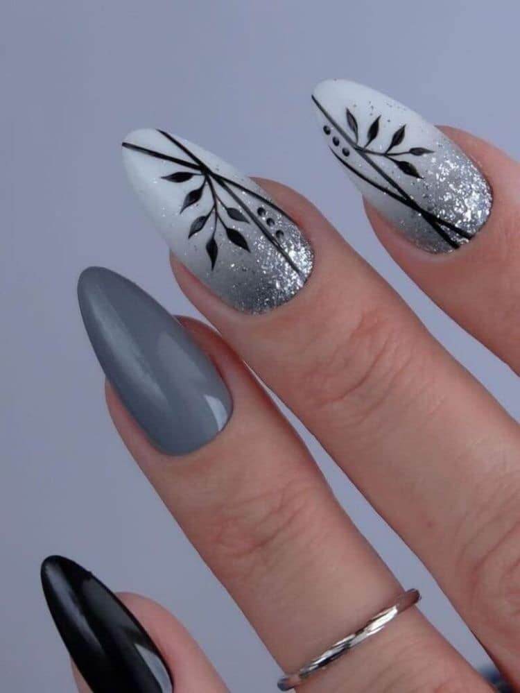 Be A Model: 30 Grey Nail Ideas Too Chic To Pass - 229