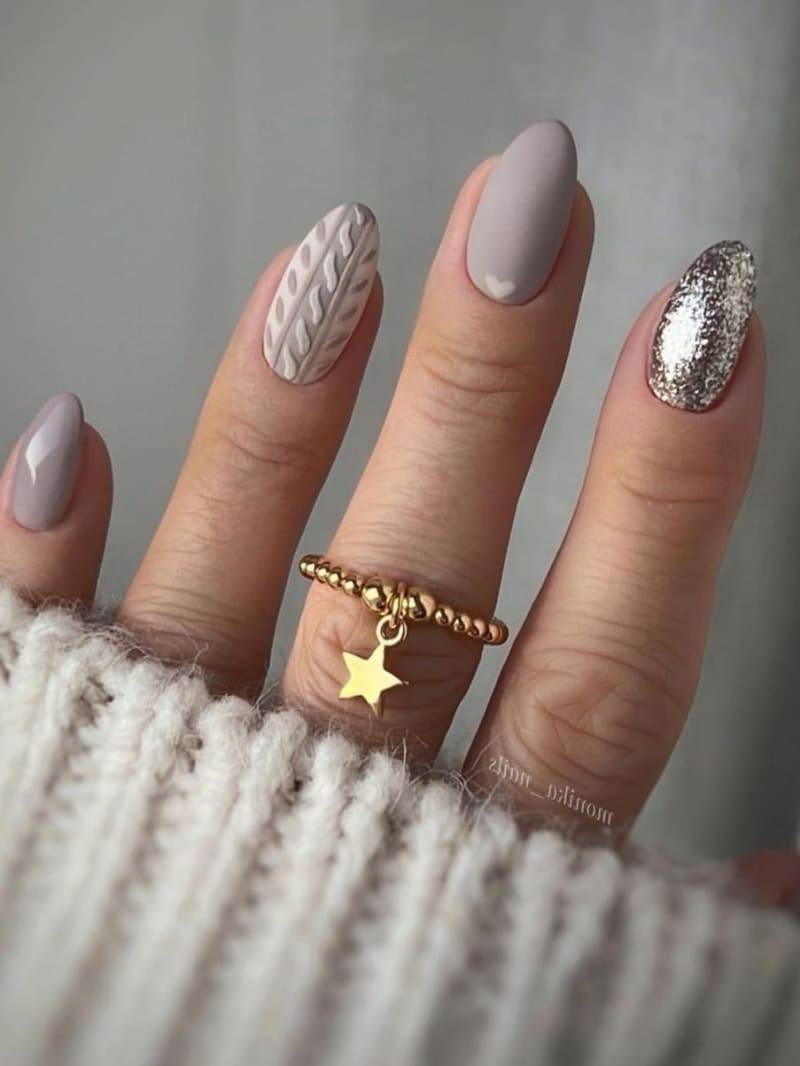 Be A Model: 30 Grey Nail Ideas Too Chic To Pass - 237