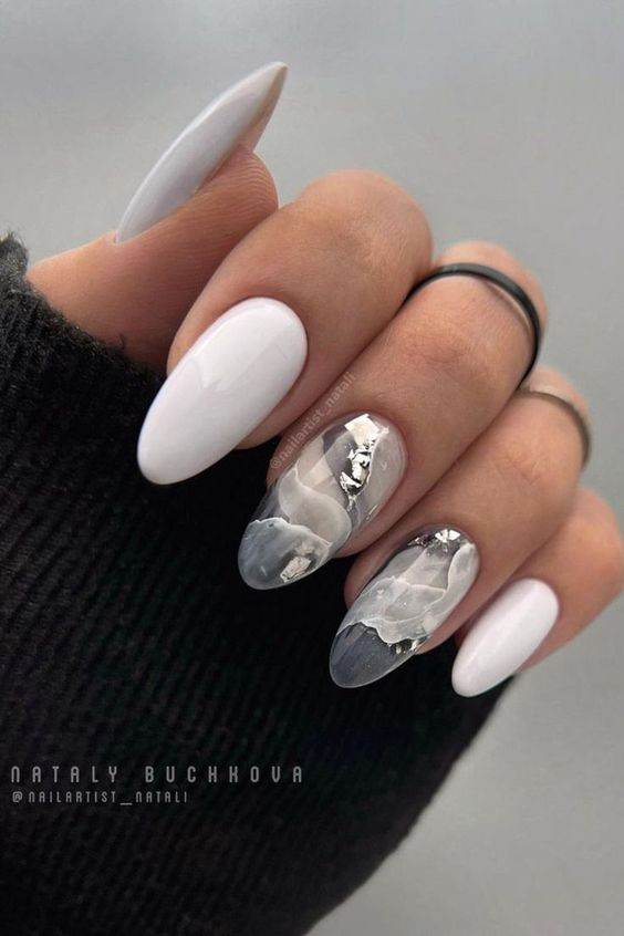 Be A Model: 30 Grey Nail Ideas Too Chic To Pass - 203