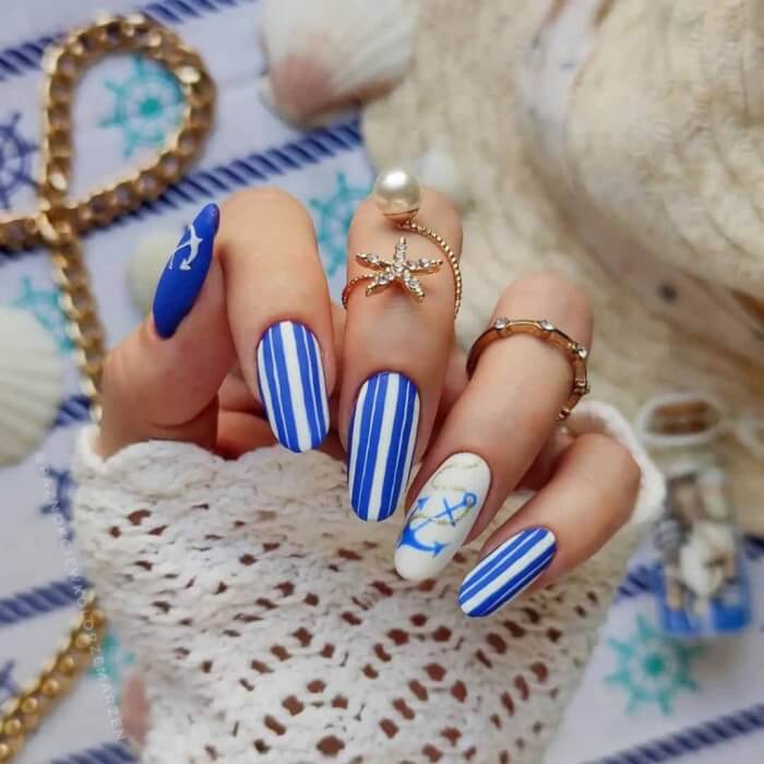 40 Blue Nail Designs Belong In The Nail-Art Hall Of Fame - 271