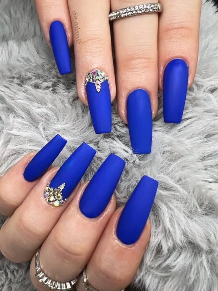 40 Blue Nail Designs Belong In The Nail-Art Hall Of Fame - 331