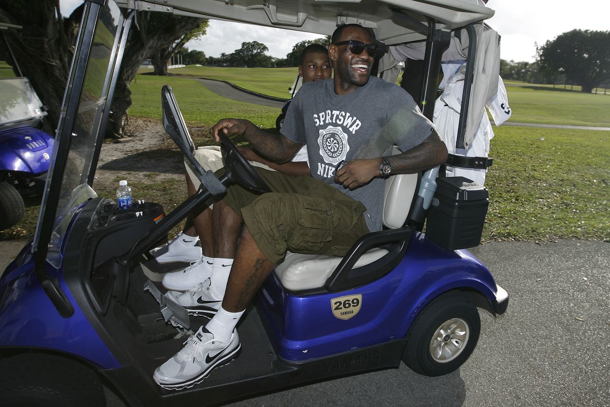 Lakers' LeBron James, Drake are “strategic investors” in PGA Tour -  SBNation.com