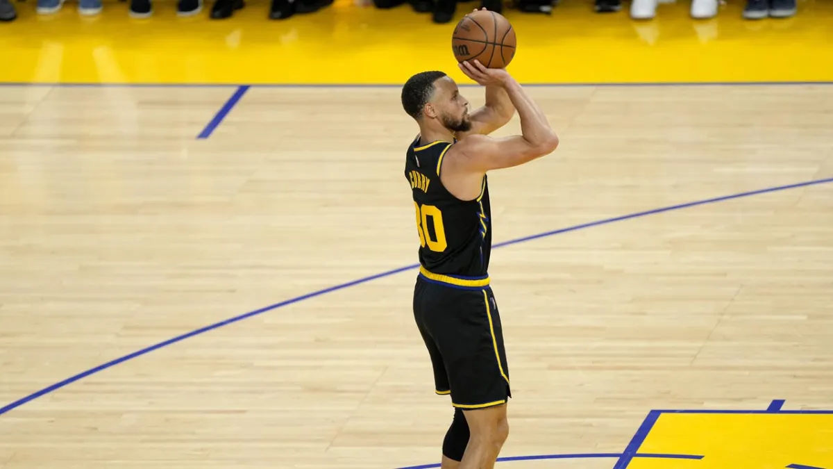 How Steph rationalized strange missed free throws in Game 1