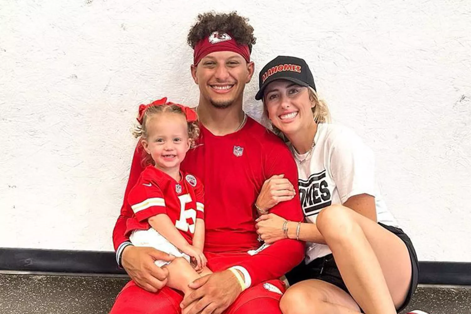 Brittany Patrick Mahomes with daughter Sterling posted 08 05 23