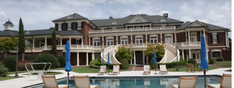 These 9 Celebs Have Crazy Huge Million Dollar Homes In Atlanta - Narcity