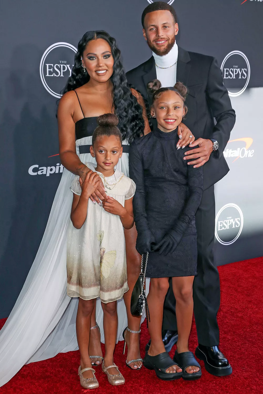 Mandatory Credit: Photo by Matt Baron/BEI/Shutterstock (13038671dp) Ayesha Curry, Stephen Curry and family ESPY Awards, Arrivals, Los Angeles, California, USA - 20 Jul 2022