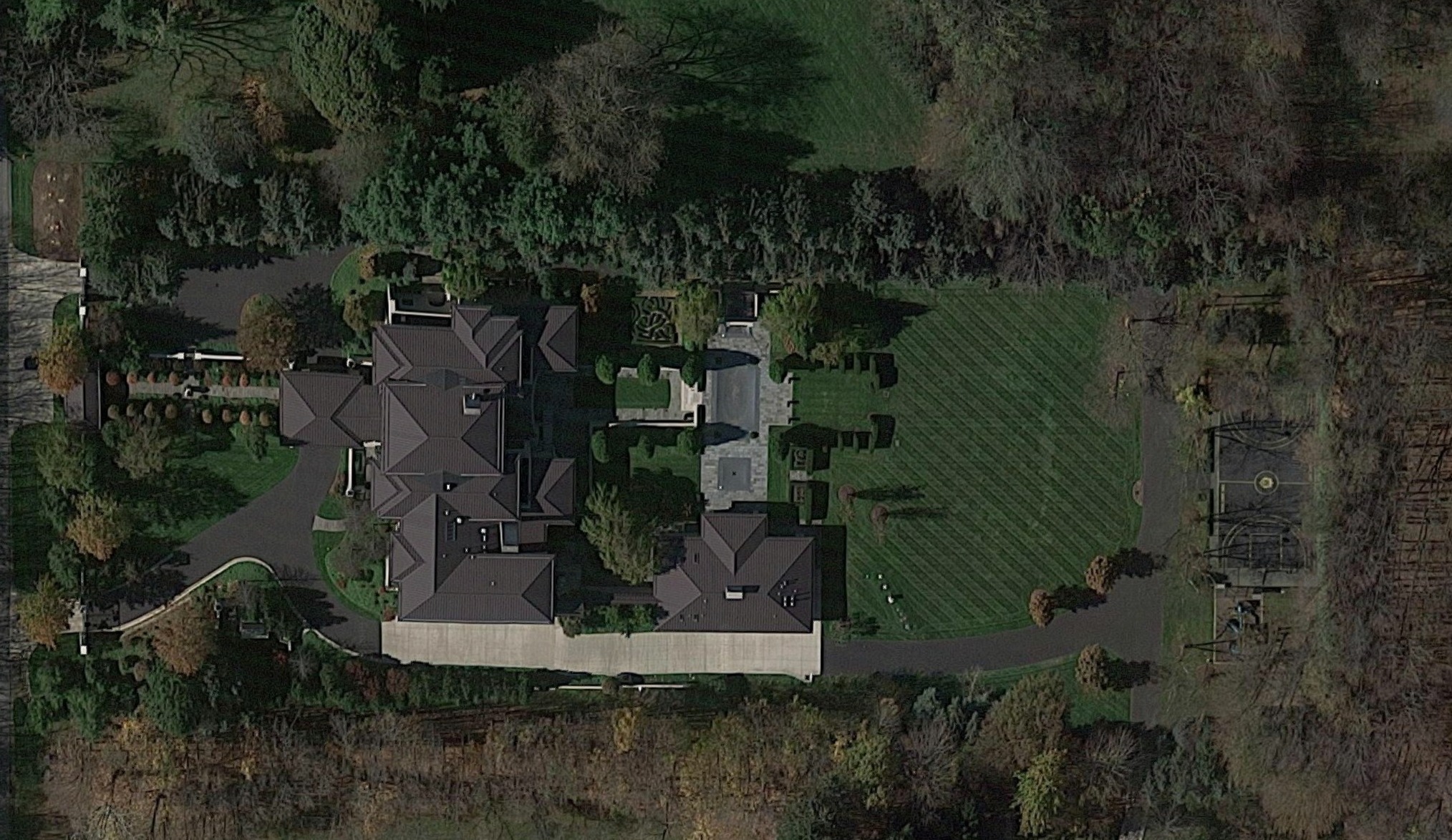 LeBron owns a house in Ohio worth $9million