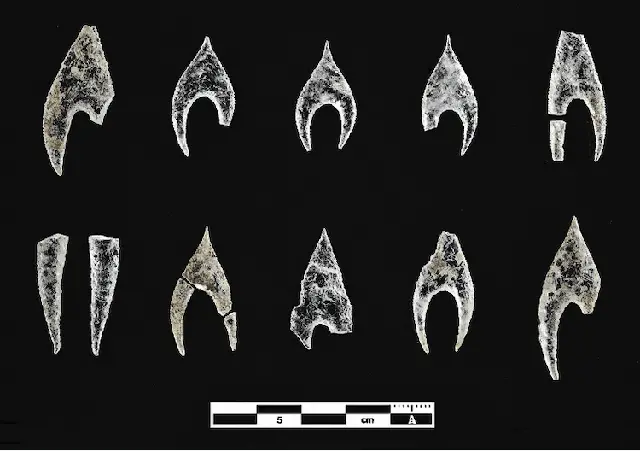 Rock crystal arrowheads were also found in the tomb