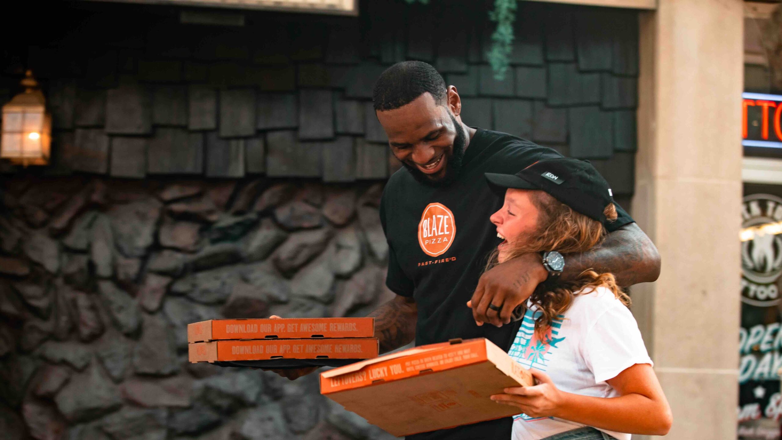 LeBron James Passed Out Pizza On The Street While Pretending To Be A Delivery Guy