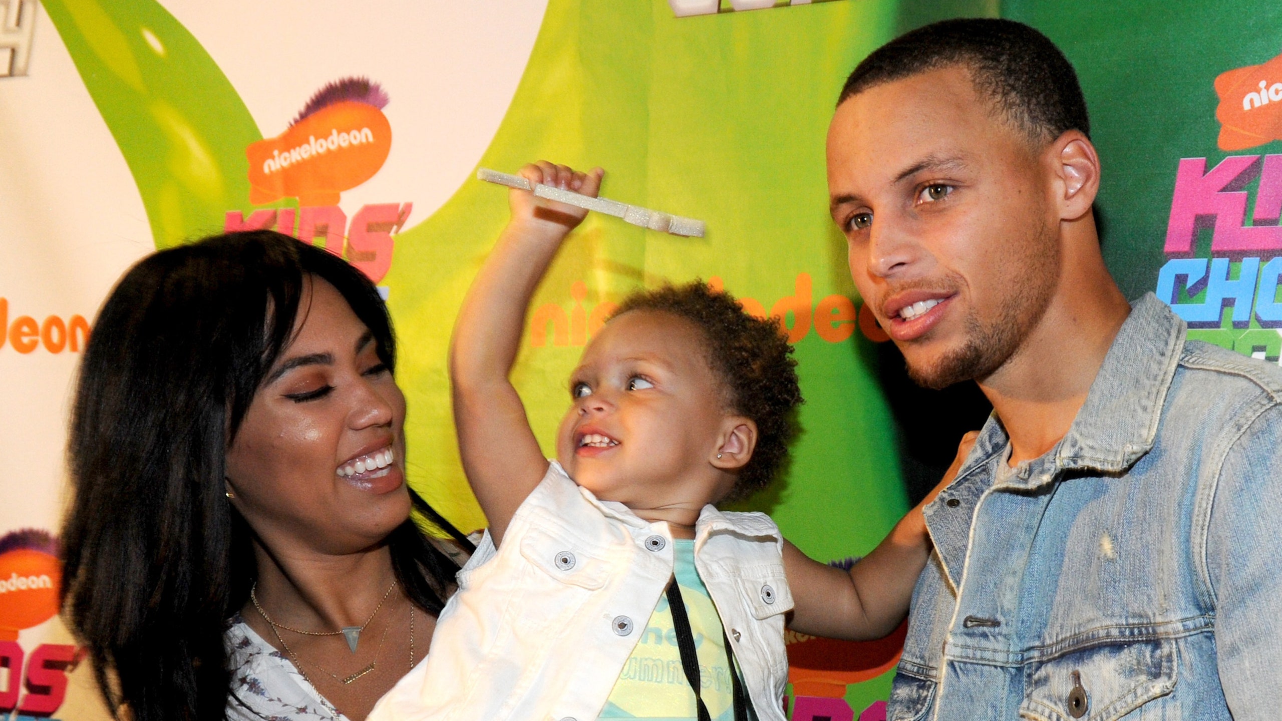 likhoa stephen curry shares heartfelt throwback moments with daughter riley from years ago surprising online community 654264d25d5dd Stephen Curry Shares Heartfelt Throwback Moments With Daughter Riley From 10 Years Ago, Surprising Online Community