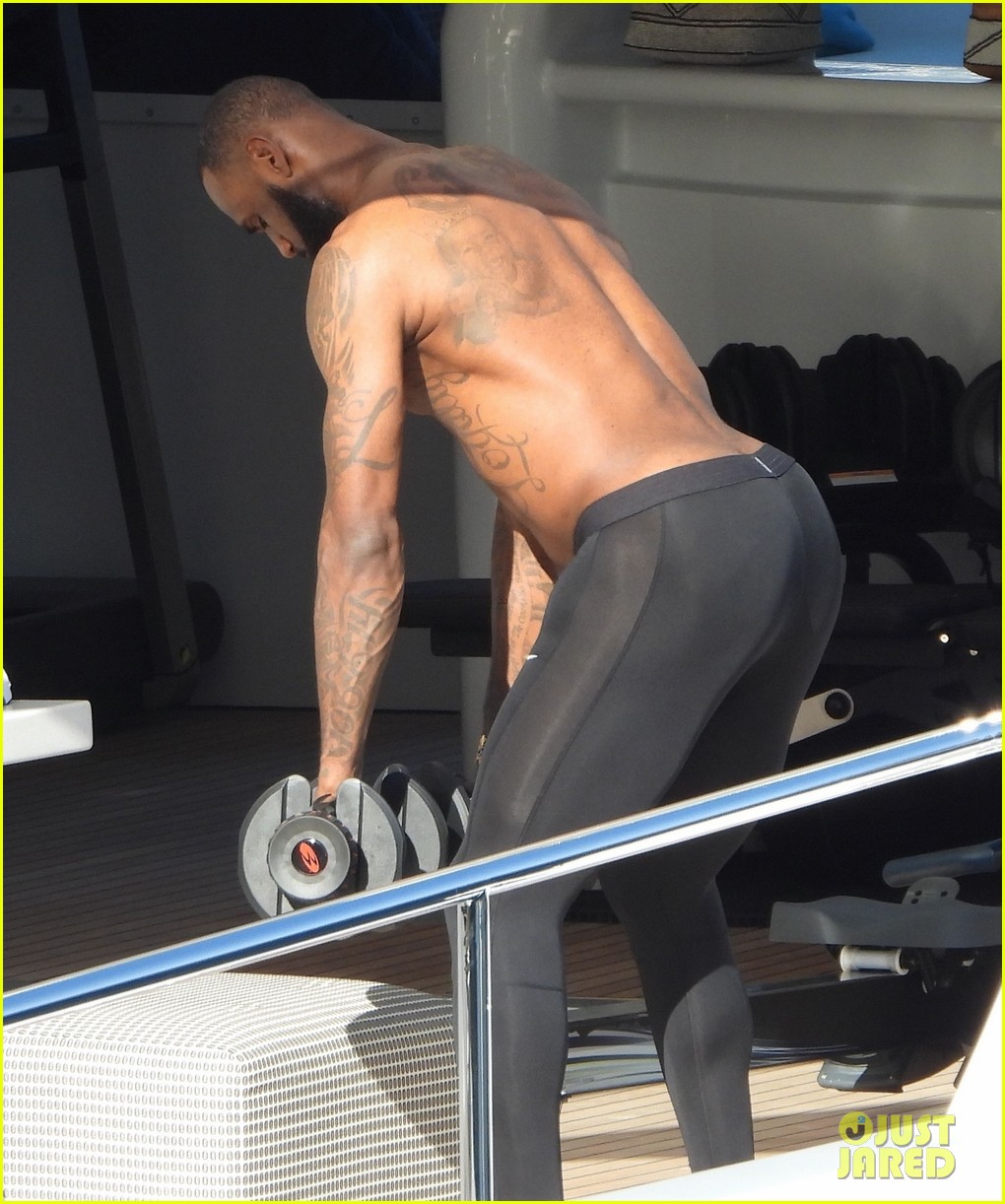 lebron james shirtless workout in italy 084821051