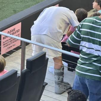 SAD NEWS Lionel Messi and his family went to Chase Stadium to watch the match between Inter Miami and Toronto FC with his right foot wearing an 'orthopedic shoe'