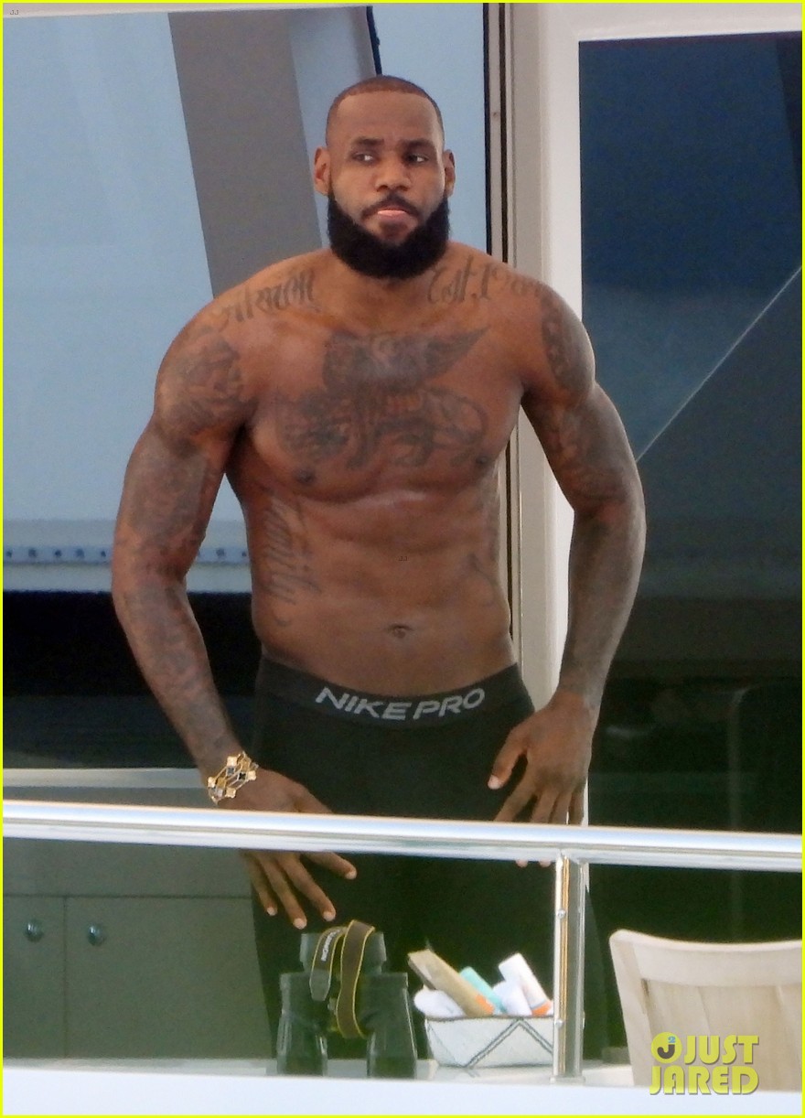 lebron james shirtless workout in italy 084821051