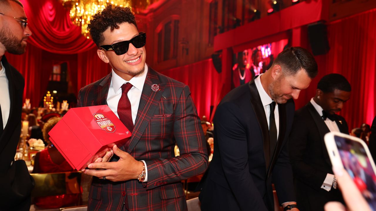 Chiefs Unveil Super Bowl Rings, Patrick Mahomes Celebrates, 60% OFF