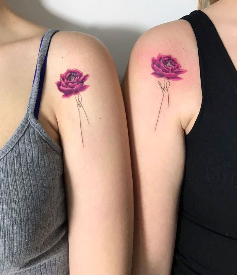 Collection of meaningful tattoos to make with your lover or best friend