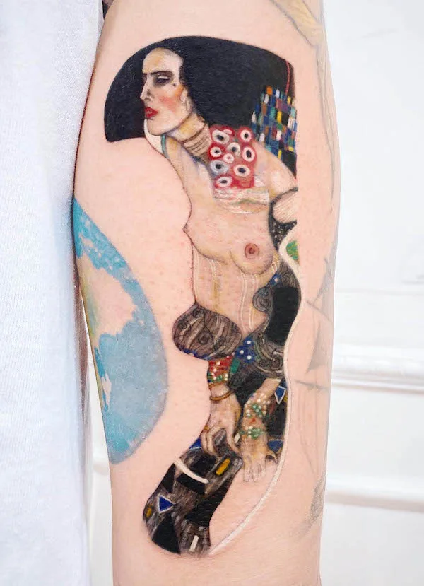 Judith Gustav Klimt tattoo by @lafragile_