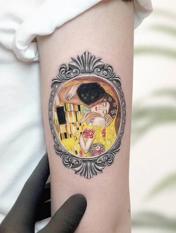 Gustave Klimt mirror tattoo by @kozo_tattoo