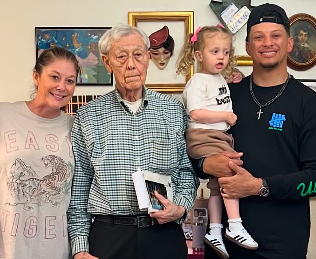 Randy Mahomes pictured alongside his daughter Randi and his grandson Patrick