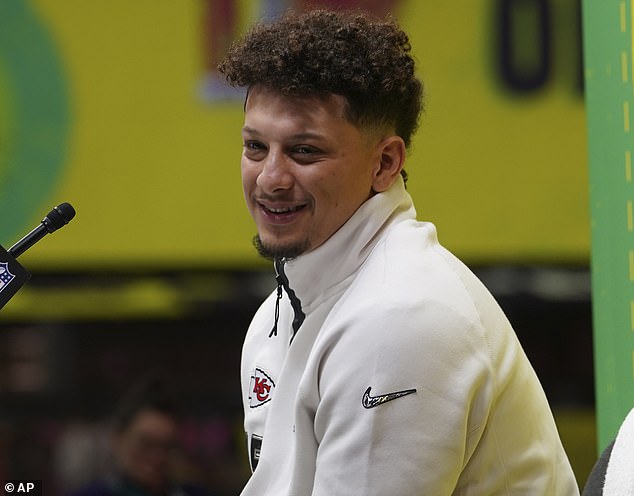 Kansas City Chiefs quarterback Patrick Mahomes will be watched by an all-time great Sunday