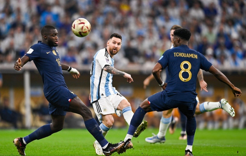 Messi 'nhận lệnh' tham dự World Cup 2026 620548
