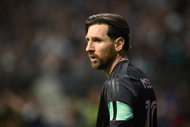 Cử chỉ gây sốt của Messi: Điều gì đã xảy ra, vệ sĩ riêng đang ở đâu?- Ảnh 2.