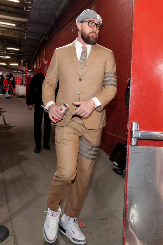 travis kelce in thom browne pre-game look